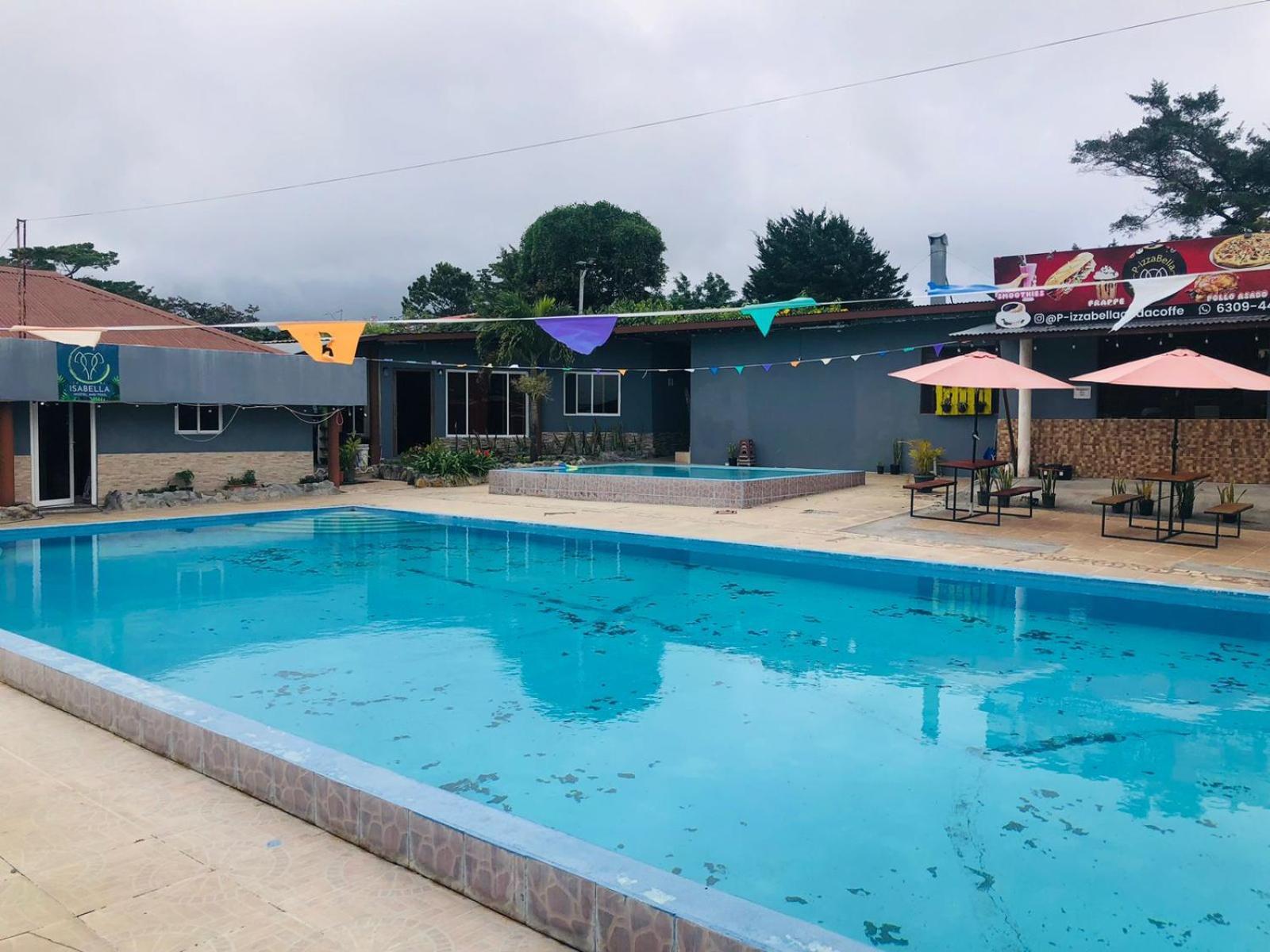 Isabella Hostel And Pool Alto Boquete Bagian luar foto
